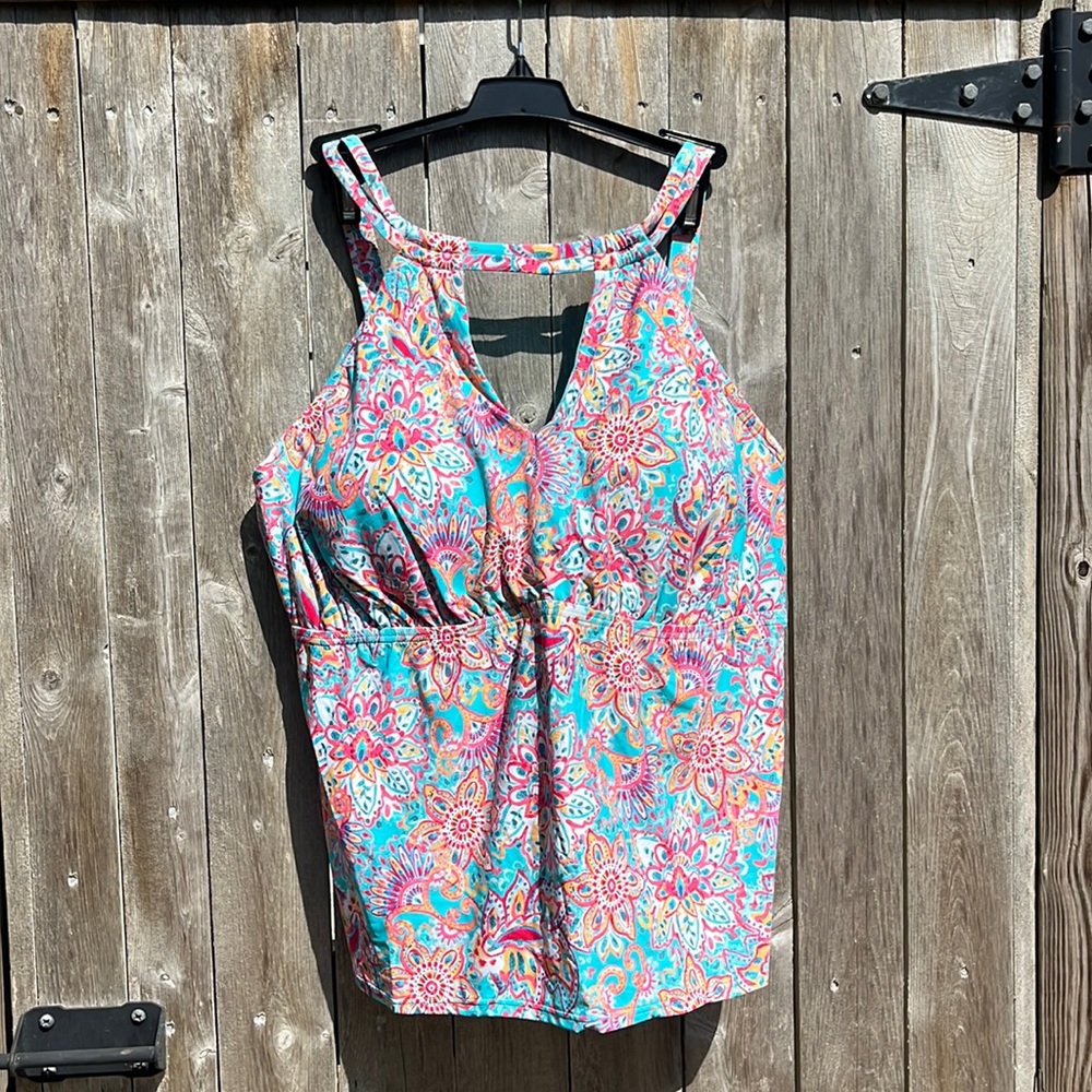 CURVE by Sunsets Fiesta Flora Hannah Hi-Neck Tankini Top,Size 18,NWT